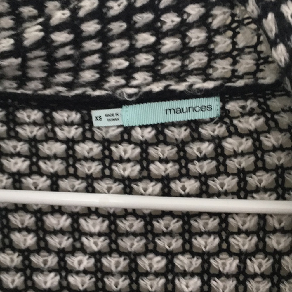 Cardigan - Picture 2 of 3